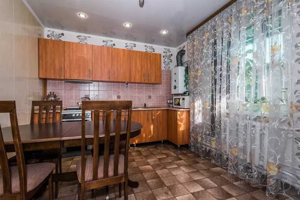 Дом в Краснодарский край, Краснодар ул. Имени Калинина, 63 (81 м) - Фото 1