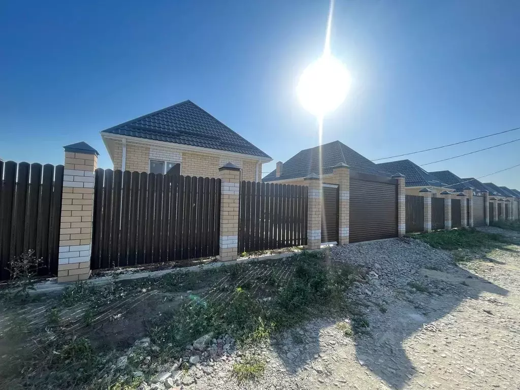 Дом в Краснодарский край, Краснодар Копанской хут., Малышок кв-л, 180А ... - Фото 1