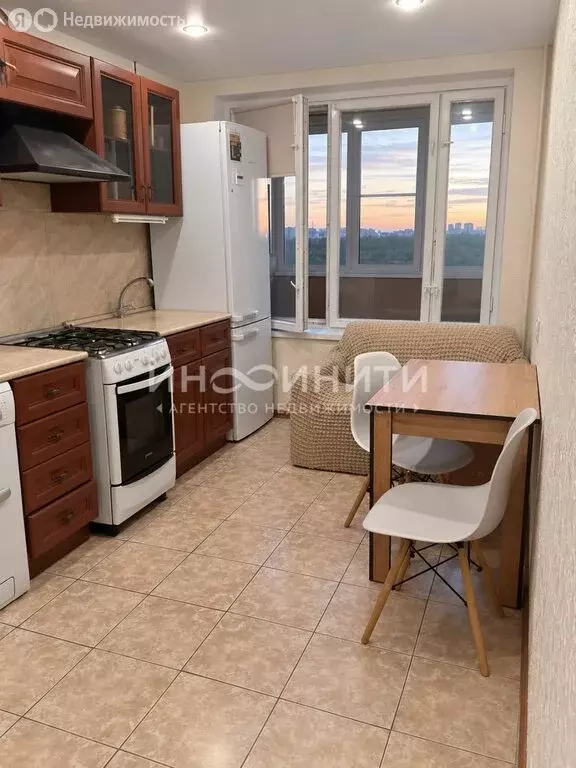 1-комнатная квартира: Москва, улица Молдагуловой, 2к2 (35 м) - Фото 1