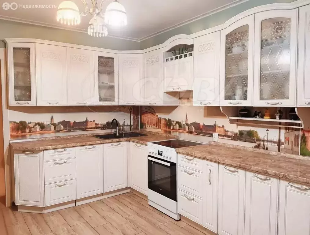 2-комнатная квартира: Тюмень, улица Павла Шарова, 1к1 (67.3 м) - Фото 1