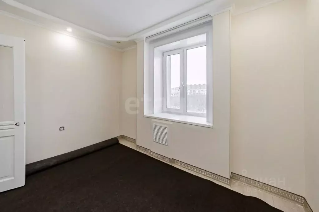 1-к кв. Тюменская область, Тюмень Олимпийская ул., 30 (33.0 м) - Фото 0