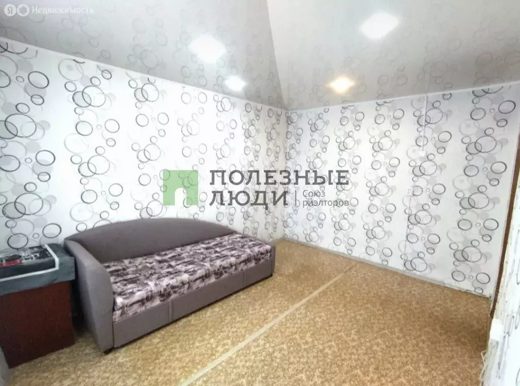 2-комнатная квартира: Зеленодольск, Паратская улица, 4/1 (25 м) - Фото 1