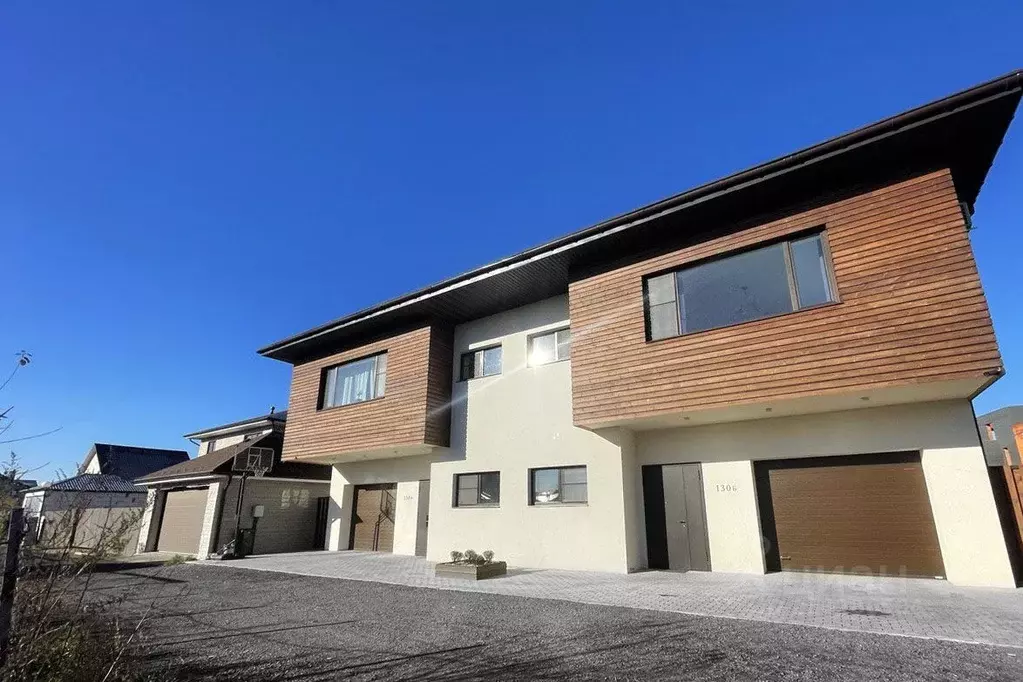 Дом в Московская область, Красногорск городской округ, с. ... - Фото 1