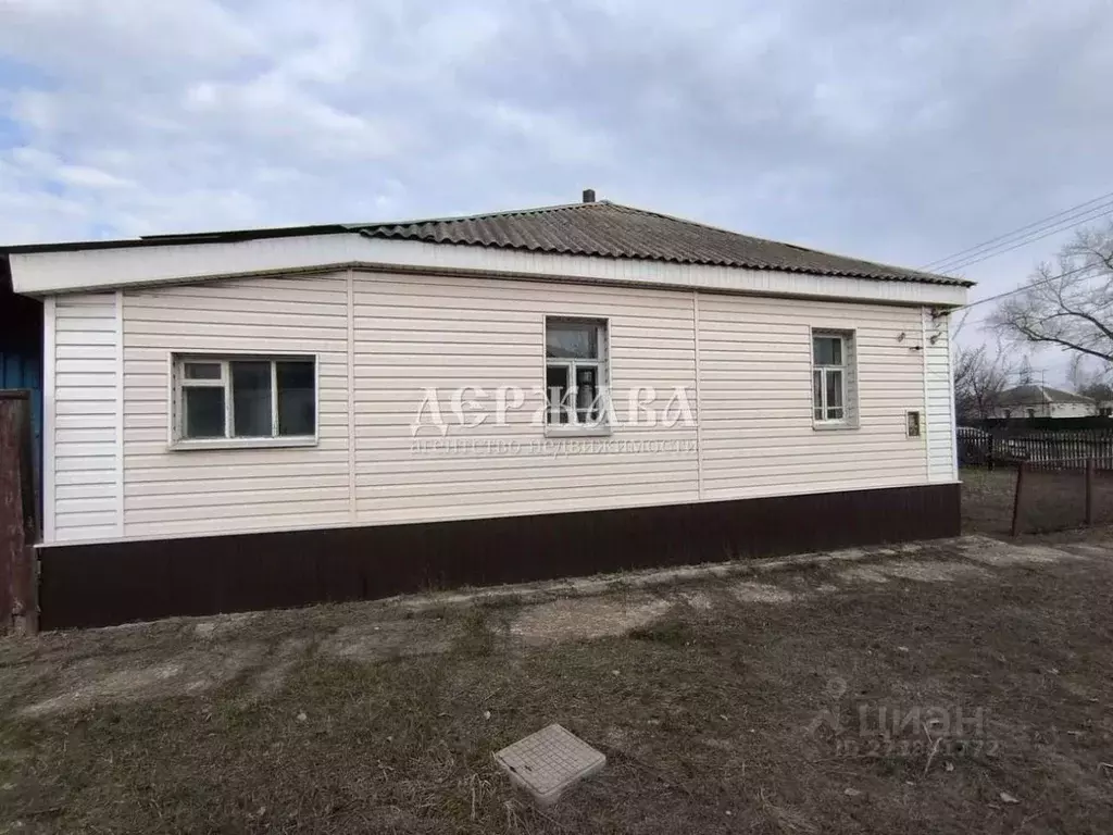 Дом в Белгородская область, Старый Оскол Канатная ул. (62 м) - Фото 1