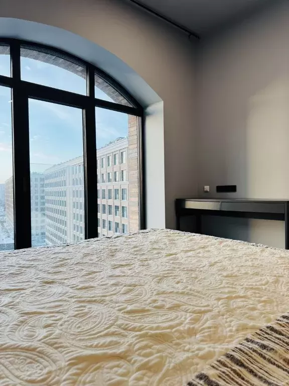 Студия Санкт-Петербург наб. Макарова, 58 (31.3 м) - Фото 1