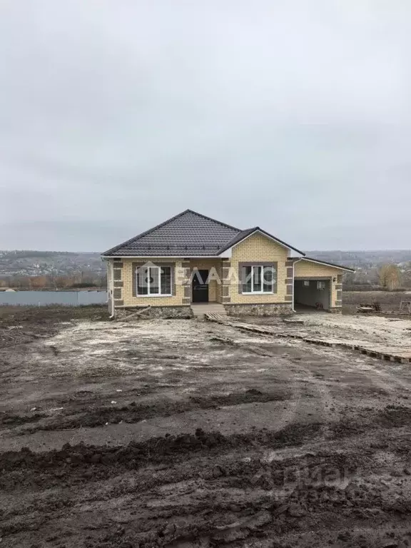 Дом в Белгородская область, Белгородский район, Пушкарское с/пос, с. ... - Фото 1