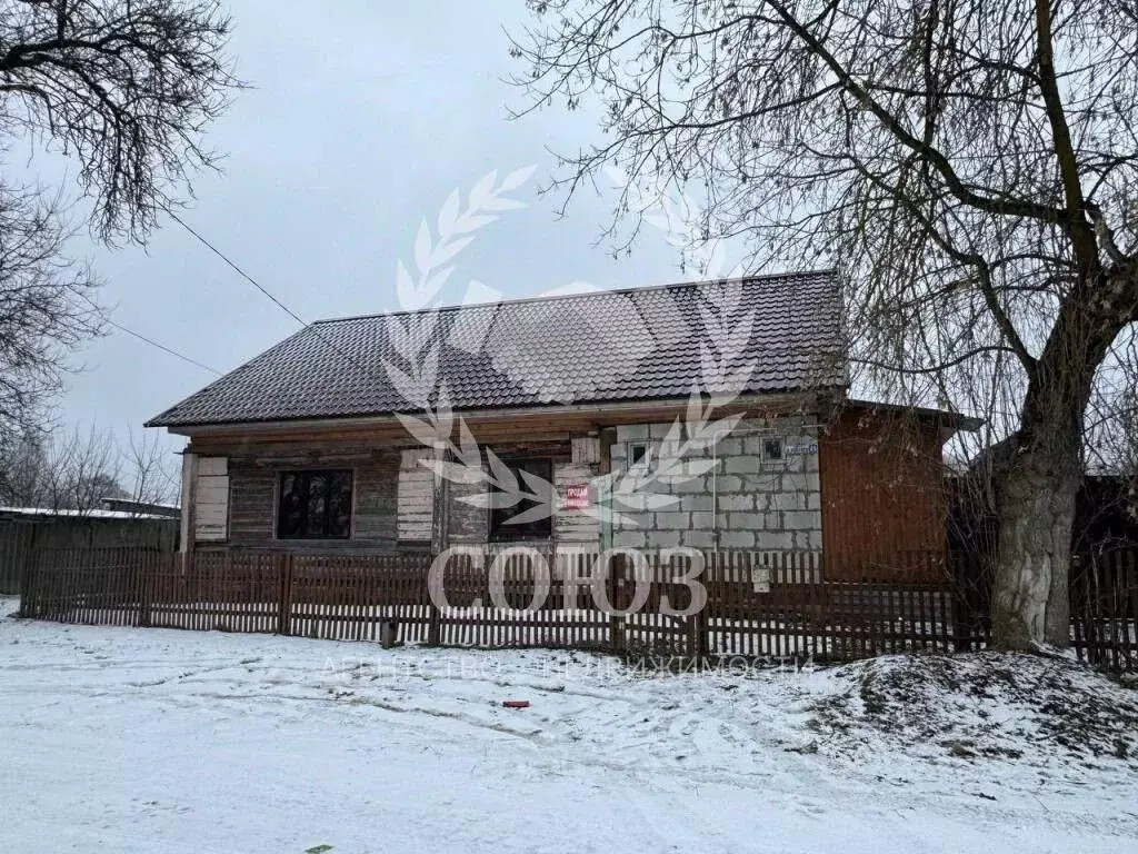 Дом в Калужская область, Жиздра ул. Демьяна Бедного, 25 (110 м) - Фото 0