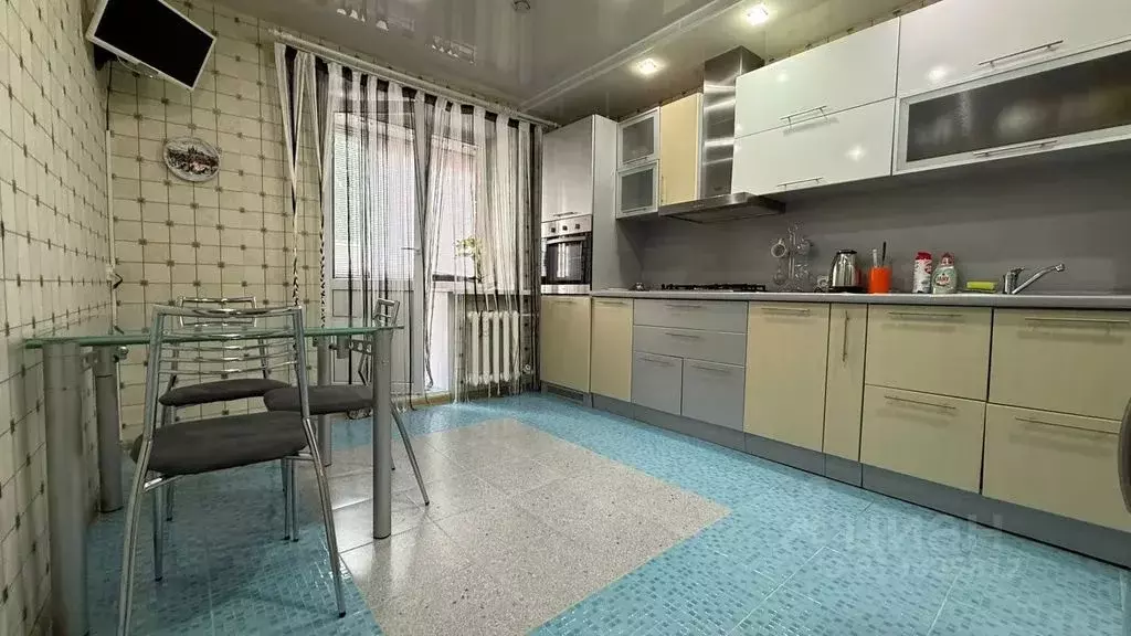2-к кв. Мордовия, Саранск Мордовская ул., 3 (72.0 м) - Фото 1