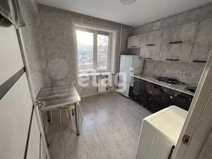 1-к. квартира, 30 м, 4/5 эт. - Фото 0