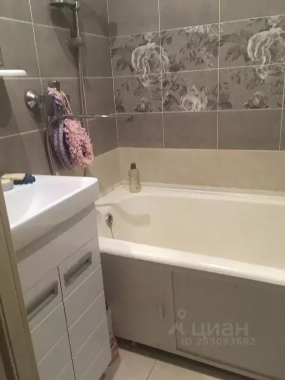 Комната Нижегородская область, Нижний Новгород ул. Цветочная, 10 (14.0 ... - Фото 2