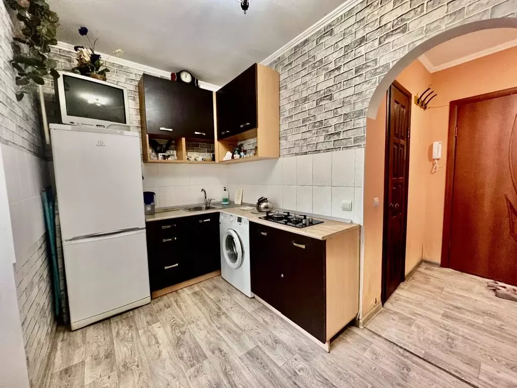 1-к кв. Брянская область, Брянск бул. 50 лет Октября, 9 (43.0 м) - Фото 1