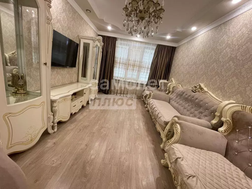 2-к кв. Кабардино-Балкария, Нальчик ул. Шарданова, 50 (75.0 м) - Фото 1