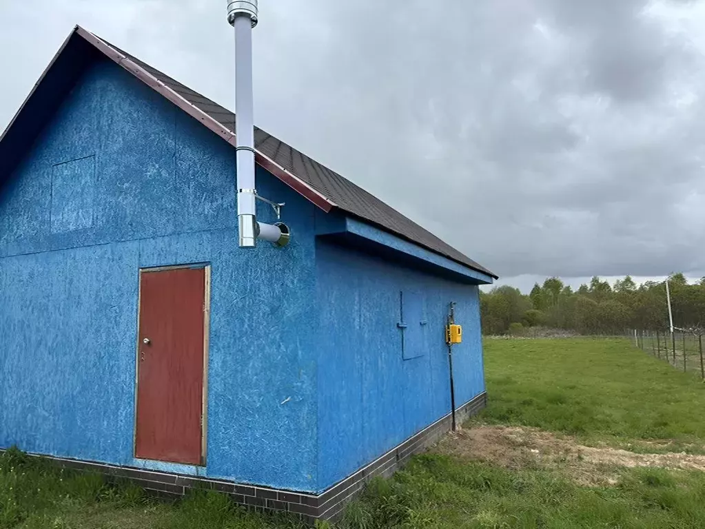Дом в Калужская область, Малоярославецкий район, Ерденево с/пос, с. ... - Фото 0