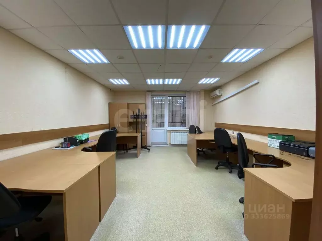 Офис в Саратовская область, Саратов ул. Имени С.Т. Разина, 54 (249 м) - Фото 1