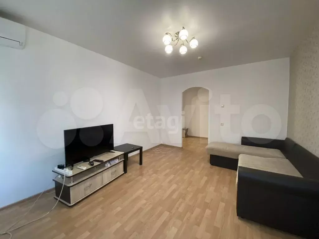 1-к. квартира, 40,3 м, 7/10 эт. - Фото 1