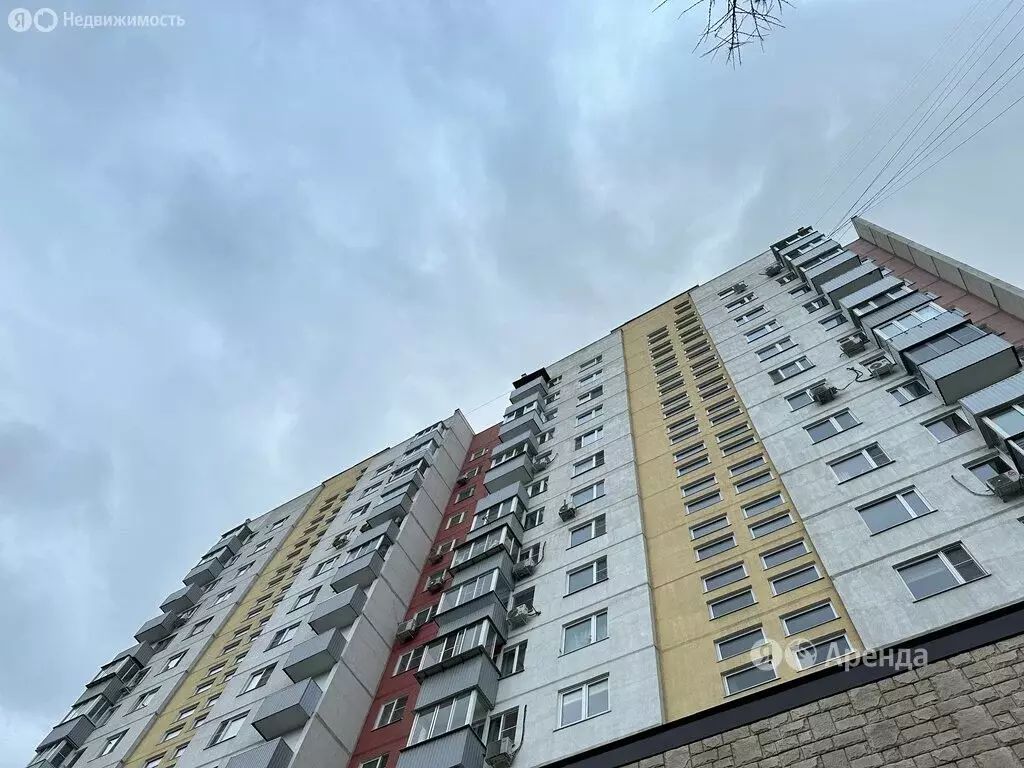 3-комнатная квартира: Москва, улица Сокольнический Вал, 40 (75 м) - Фото 0