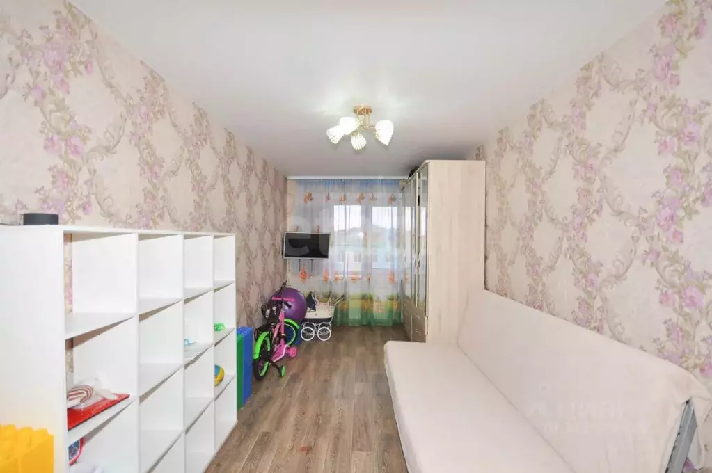 1-к кв. Сахалинская область, Южно-Сахалинск Амурская ул., 169 (56.9 м) - Фото 1