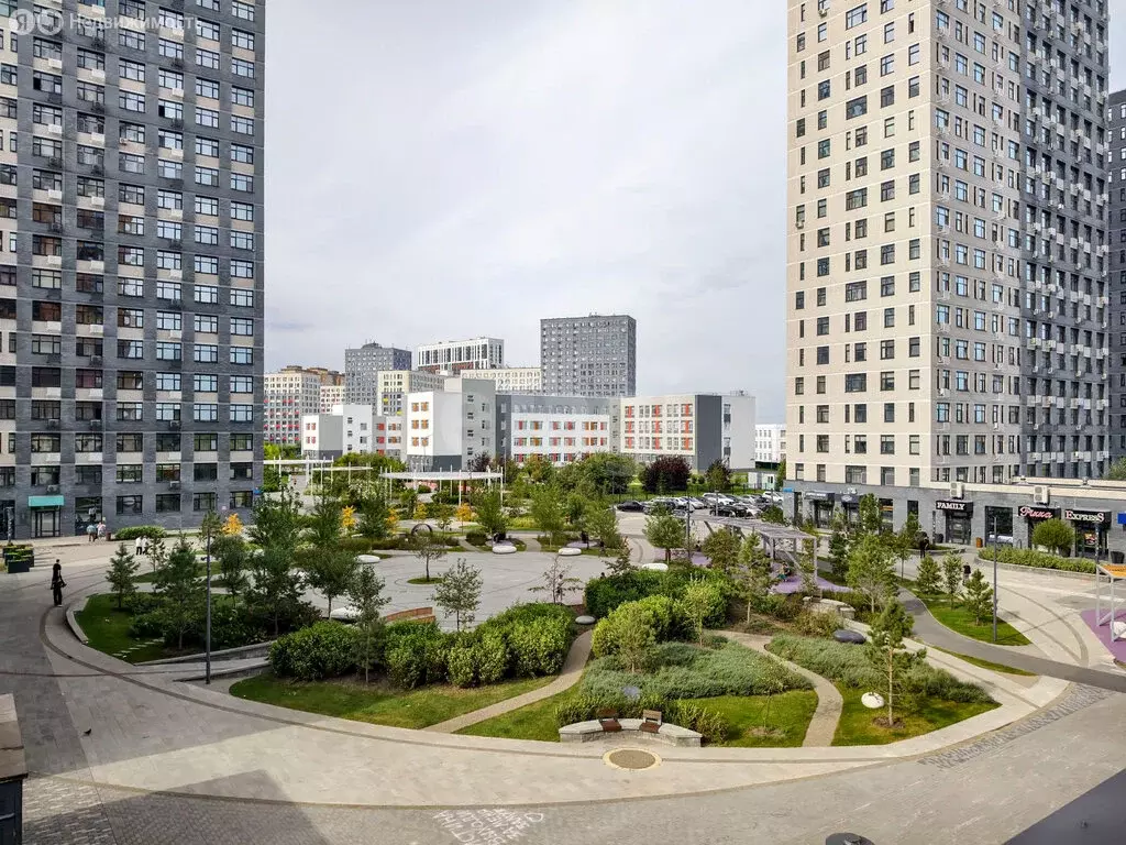 1-комнатная квартира: Тюмень, улица Тимофея Чаркова, 93 (50.6 м) - Фото 1