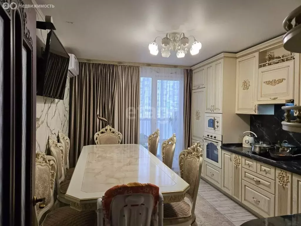 3-комнатная квартира: хутор Ветряк, Выборская улица, 13 (87 м) - Фото 1