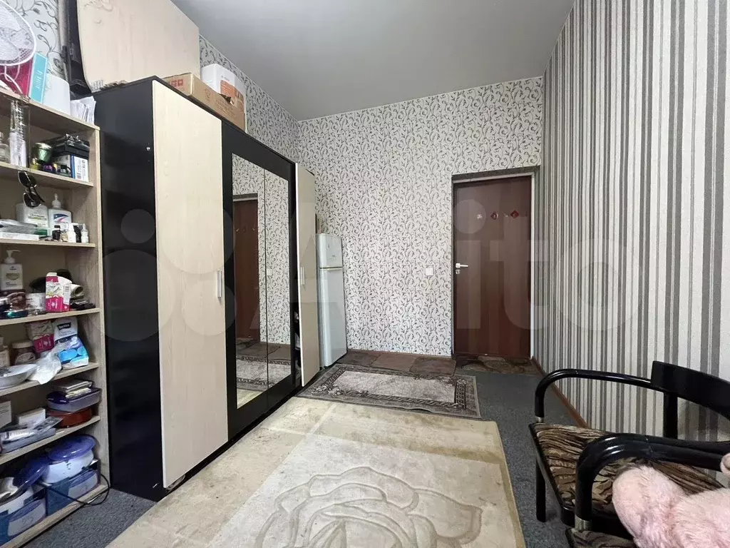 Комната 17 м в 6-к., 3/4 эт. - Фото 1