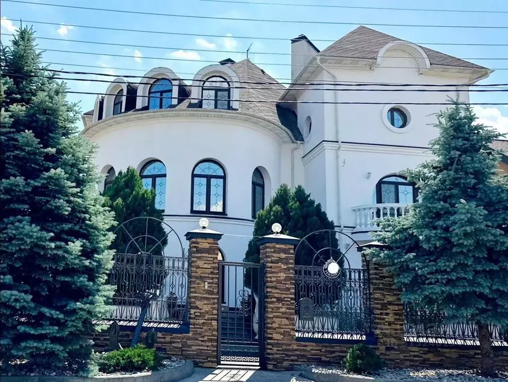 Дом в Волгоградская область, Волгоград ул. Теплова (100 м) - Фото 0