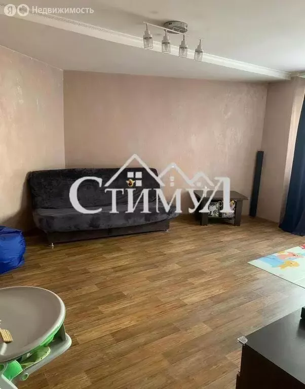 4-комнатная квартира: Черногорск, улица Чапаева, 39 (85.7 м) - Фото 1