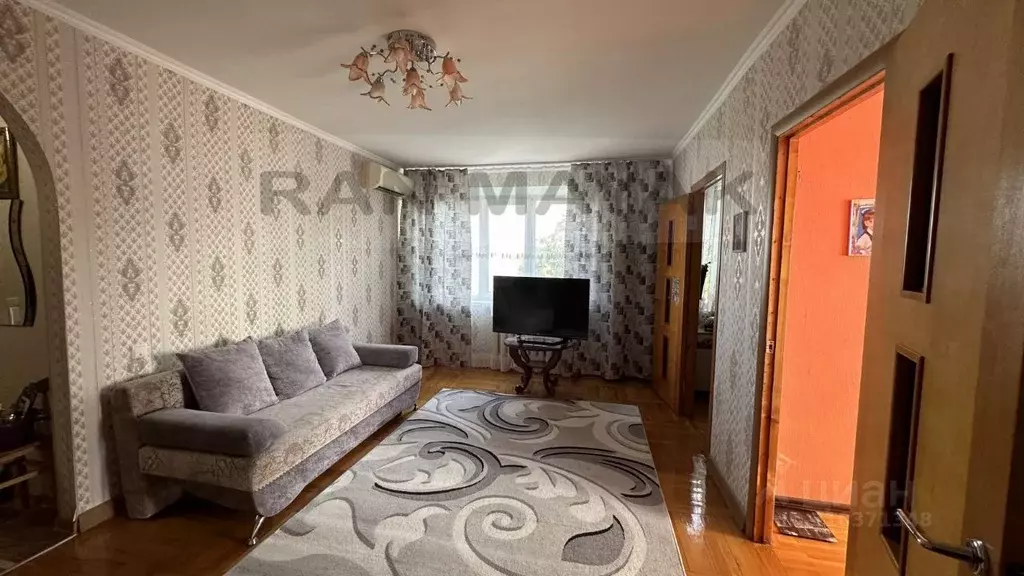 4-к кв. Адыгея, Майкоп ул. Чкалова, 77 (61.7 м) - Фото 0