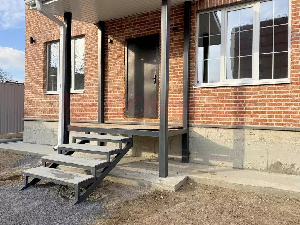 Дом в Ростовская область, Ростов-на-Дону Курортная ул., 78 (195 м) - Фото 1