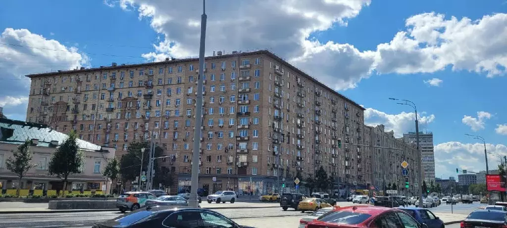 Продается 3-комнатная квартира - Фото 2
