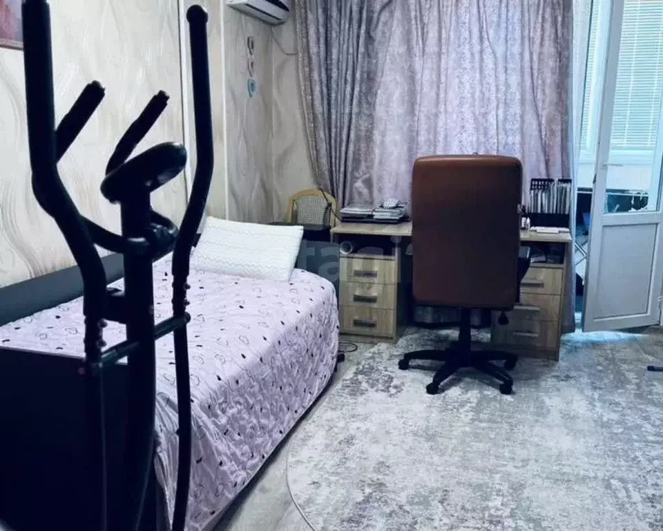 2-к кв. Крым, Феодосия ул. Крымская, 84 (53.8 м) - Фото 1