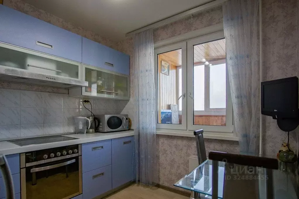 2-к кв. Свердловская область, Екатеринбург ул. 8 Марта, 181к2 (47.3 м) - Фото 1