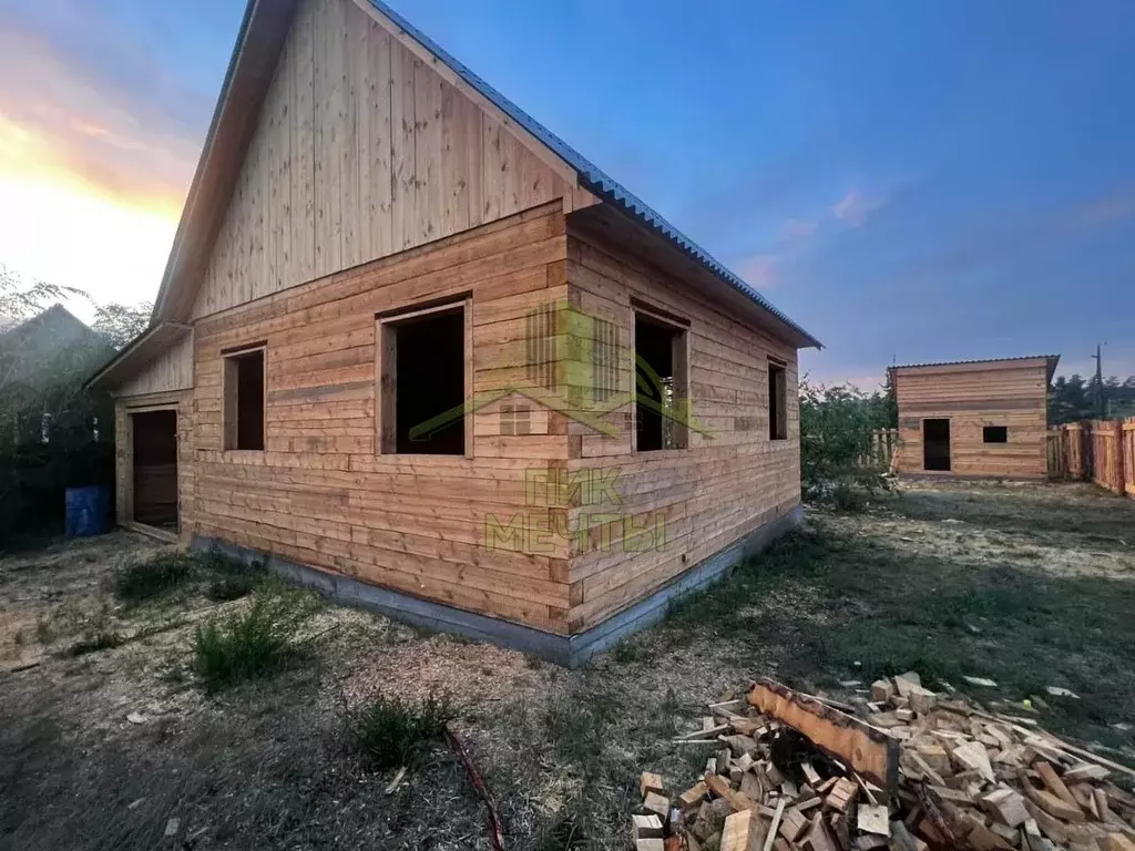 Дом в Бурятия, Тарбагатайский район, Саянтуйское с/пос, с. Нижний ... - Фото 1