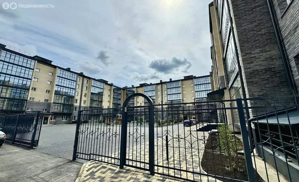 1-комнатная квартира: Абакан, улица Авиаторов, 1Г (45.1 м) - Фото 1