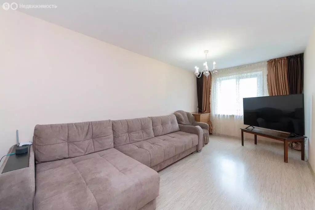 3-комнатная квартира: Магнитогорск, улица Жукова, 1 (73 м) - Фото 2