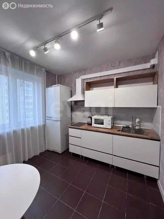 1-комнатная квартира: Челябинск, улица Академика Королёва, 17 (40.2 м) - Фото 1