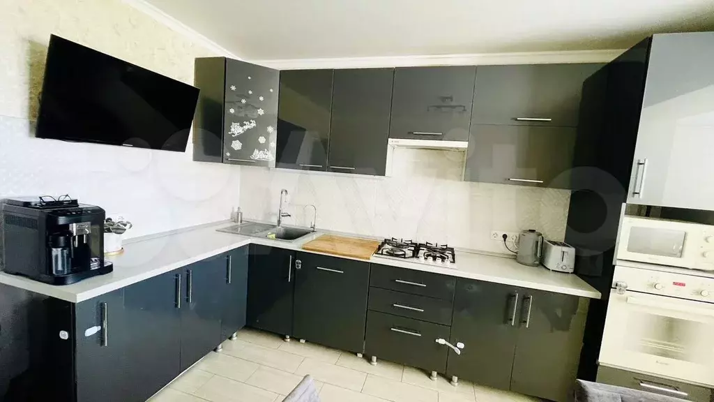3-к. квартира, 83 м, 9/10 эт. - Фото 0