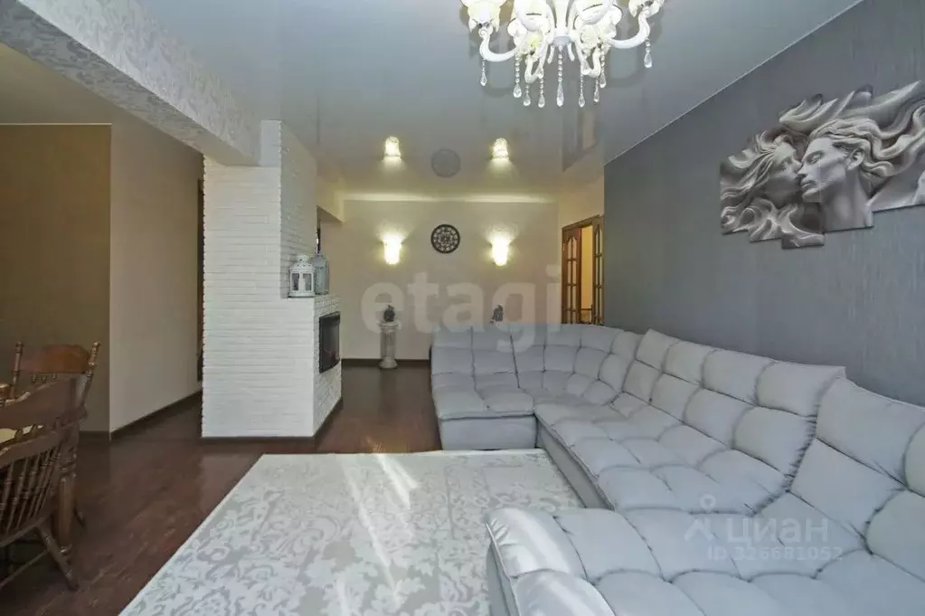 2-к кв. Омская область, Омск просп. Карла Маркса, 10 (90.4 м) - Фото 1