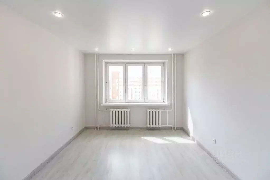 2-к кв. Тюменская область, Тюмень ул. Домостроителей, 34 (51.0 м) - Фото 2