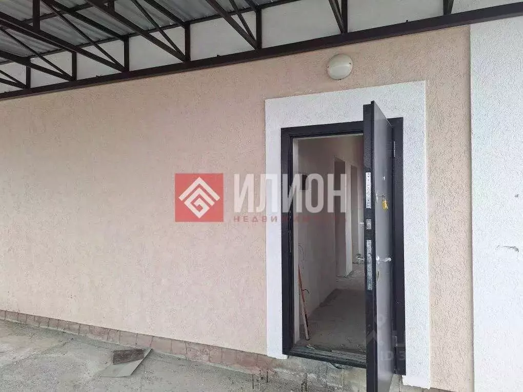 Дом в Крым, Симферопольский район, Перовское с/пос, Дубки 2 массив  ... - Фото 2