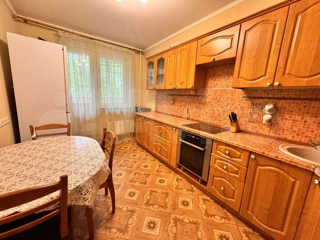 2-к. квартира, 54 м, 4/14 эт. - Фото 0