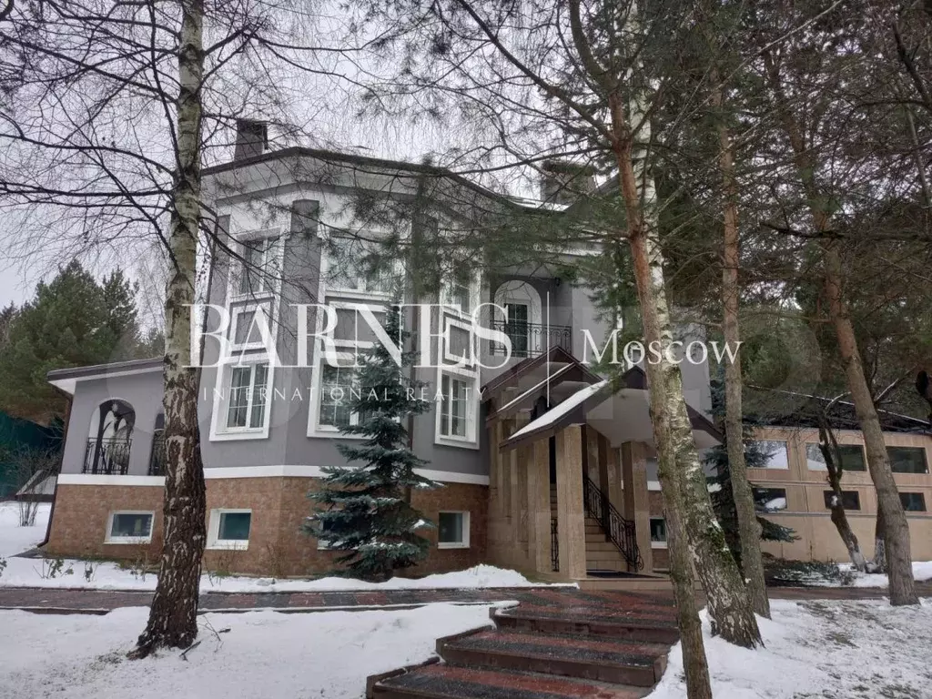 Дом 750 м на участке 27 сот. - Фото 0