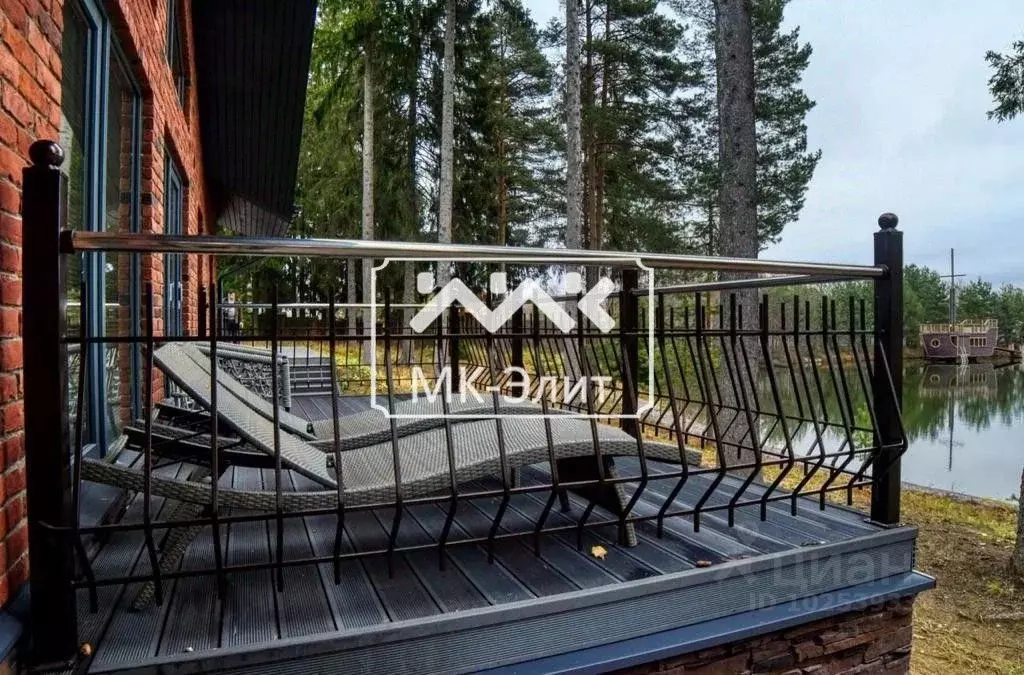Дом в Санкт-Петербург пос. Репино, Большой просп. (737.0 м) - Фото 0
