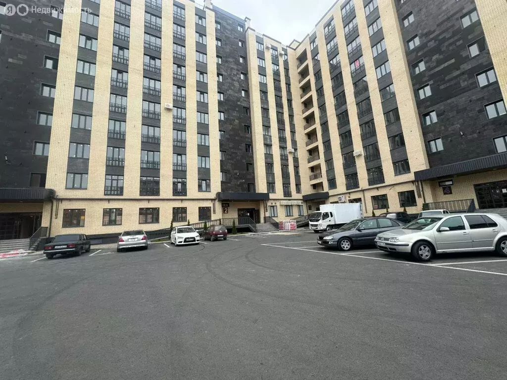 3-комнатная квартира: Владикавказ, улица Зураба Магкаева, 4 (83 м) - Фото 1