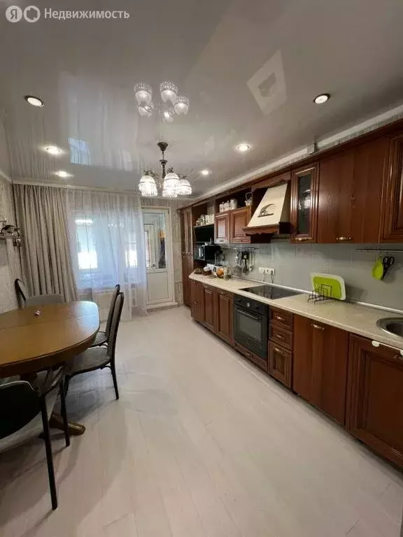 Дом в посёлок Молодёжный, Звёздная улица (240 м) - Фото 1