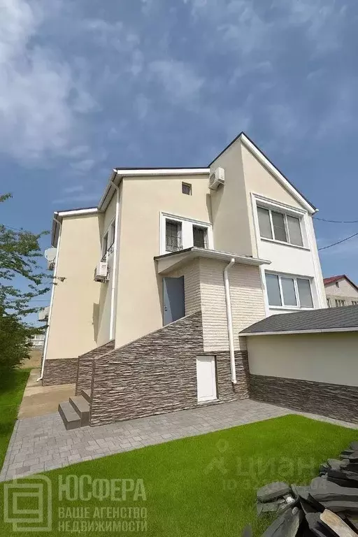 Дом в Волгоградская область, Калачевский район, Ильевское с/пос, пос. ... - Фото 1