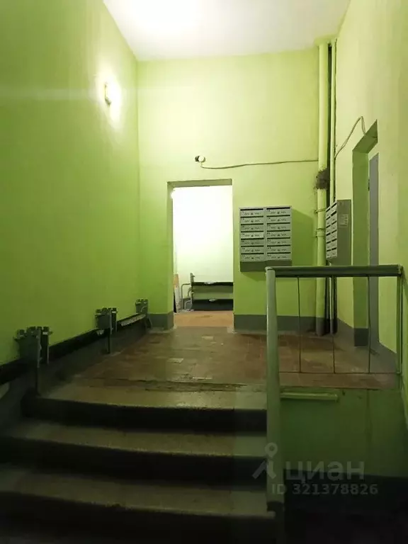 1-к кв. Свердловская область, Екатеринбург ул. Азина, 20к4 (39.6 м) - Фото 1