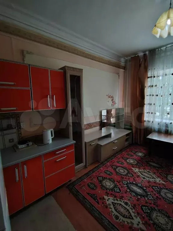 Комната 16 м в 3-к., 3/3 эт. - Фото 0