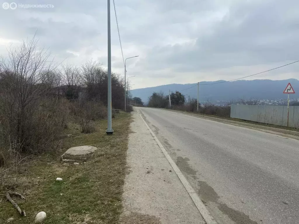 Участок в село Белая Речка, улица Бабаева (10.7 м) - Фото 1