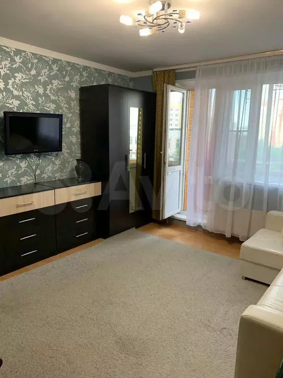1-к. квартира, 39 м, 4/9 эт. - Фото 1