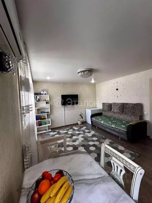 2-к кв. Волгоградская область, Волжский ул. Пушкина, 102 (43.5 м) - Фото 0